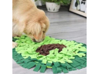 Interactive Dog Sniffing Mat – Fun Feeding & Training Blanket