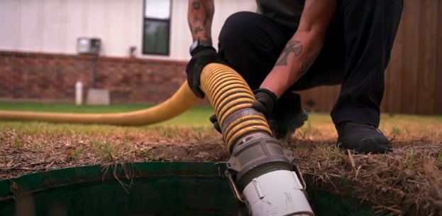 septic-tank-pumping-residential-septic-services-big-0